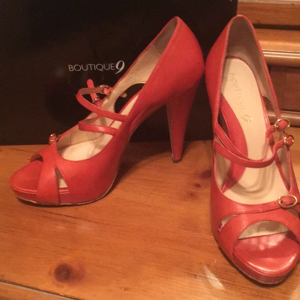 Coral boutique 9 peep toe